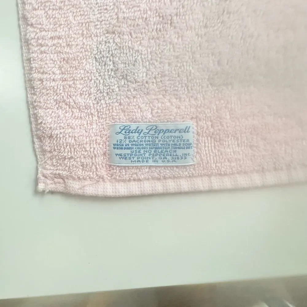 Lady Pepperell Westpoint VTG Pink Floral Made In USA Cotton Blend Hand Towel